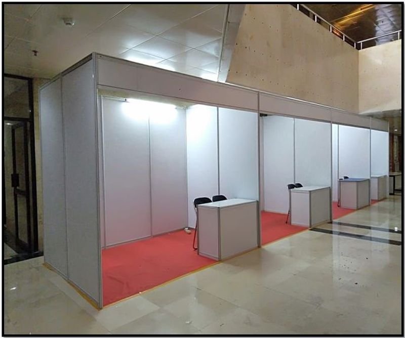 Stand Booth R8